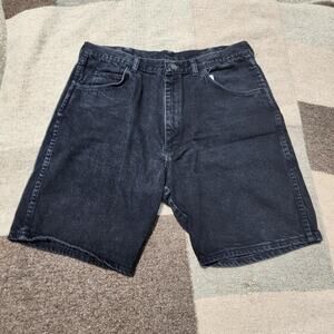Vintage wrangler black denim jean shorts/ jhorts 36 waist